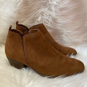 American Eagle Brown Heeled Ankle Boots